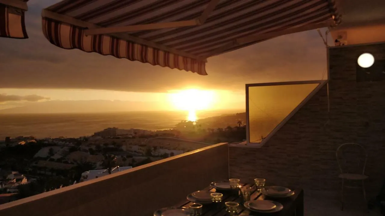 New Deluxe Stunned Seaview 2 Bed Apt Costa Adeje  Costa Adeje (Tenerife)